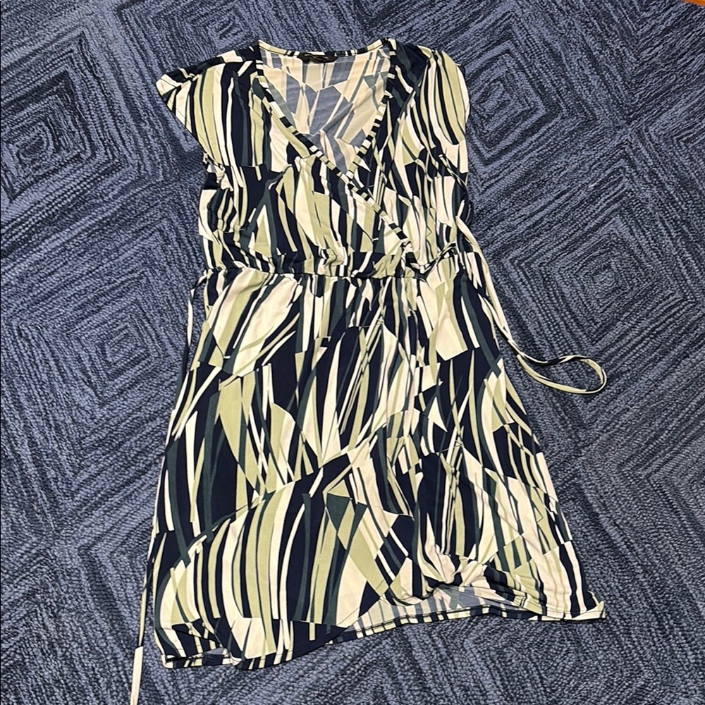Banana Republic Black and Cream Flutter Sleeve Sundress